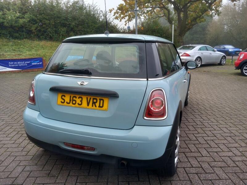 MINI HATCH