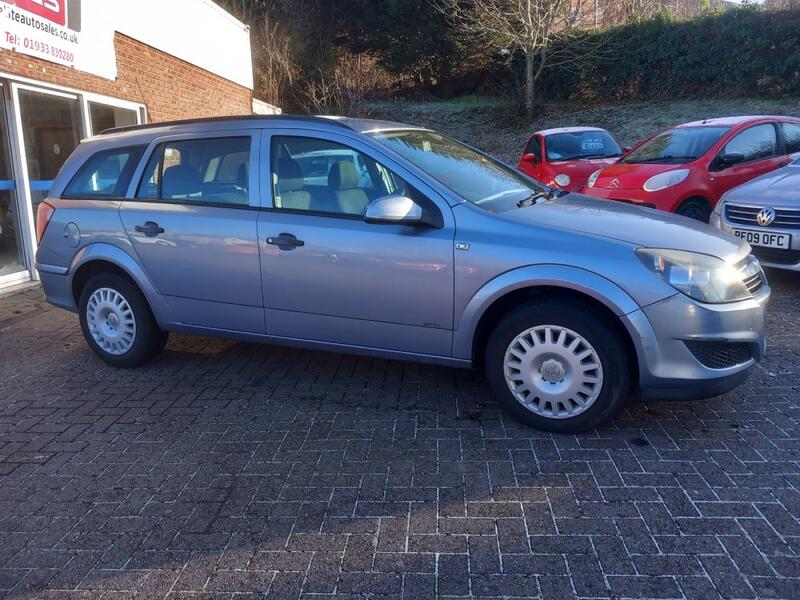 View VAUXHALL ASTRA 1.8 i 16v Life 