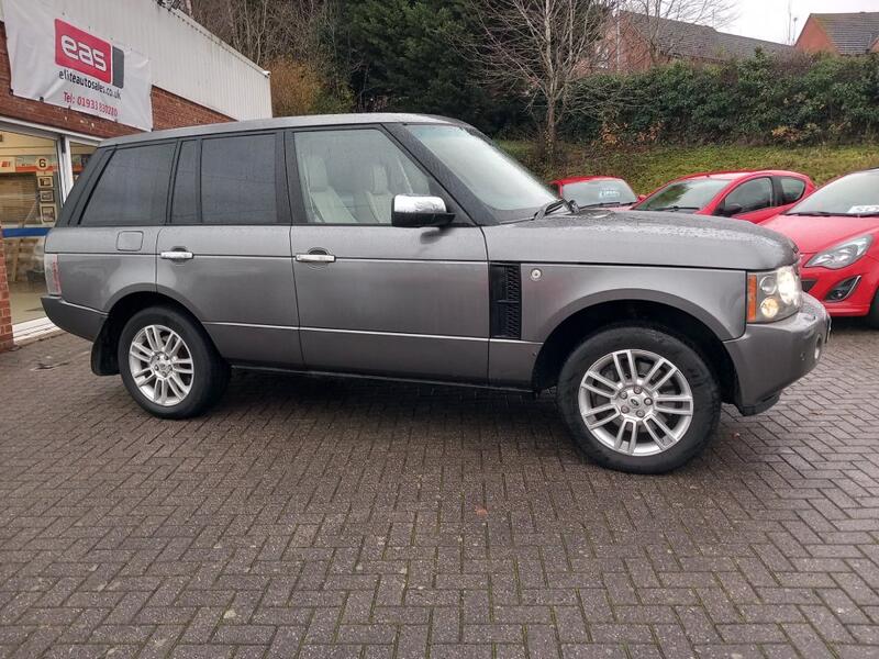 View LAND ROVER RANGE ROVER 3.6 TD V8 Vogue SE 