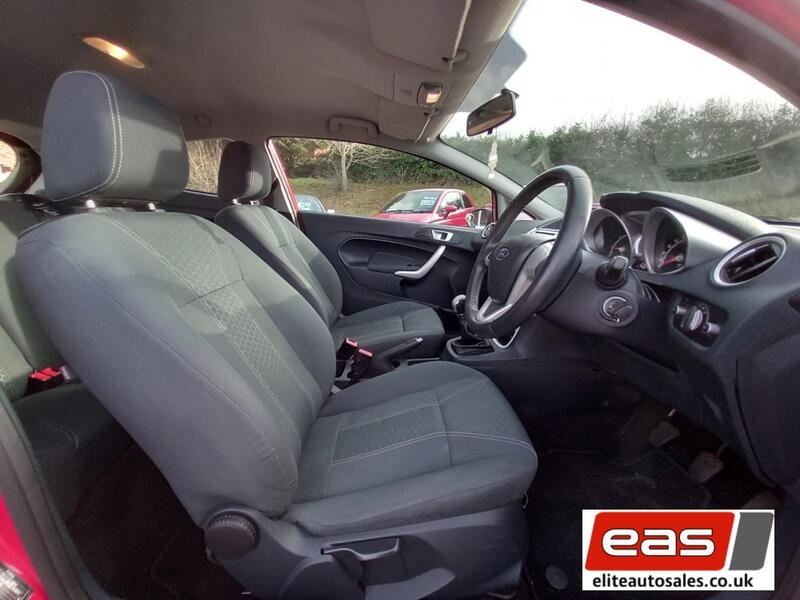 View FORD FIESTA 1.3 Zetec 