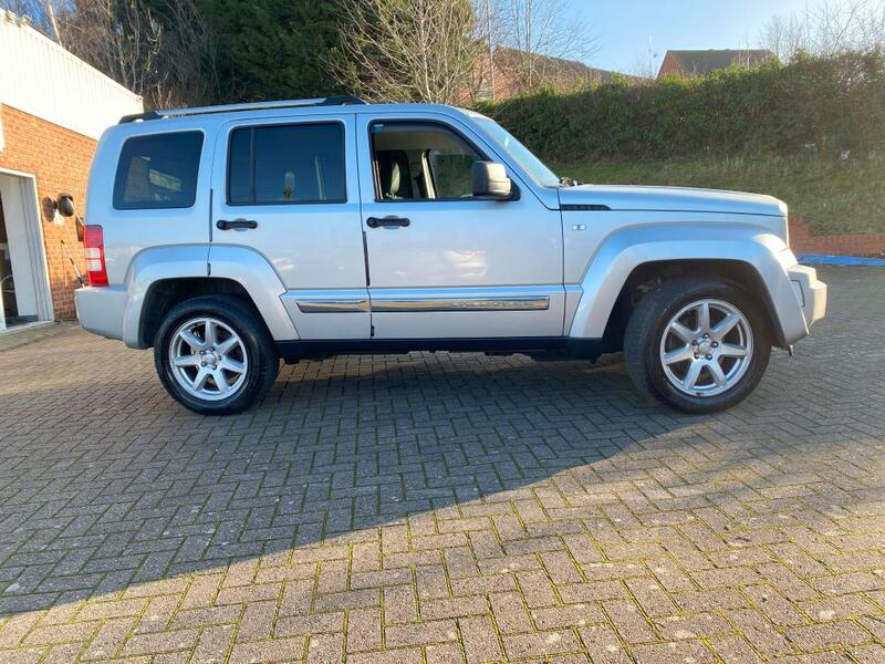 View JEEP CHEROKEE 2.8 TD Limited 