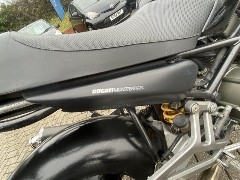 DUCATI 600