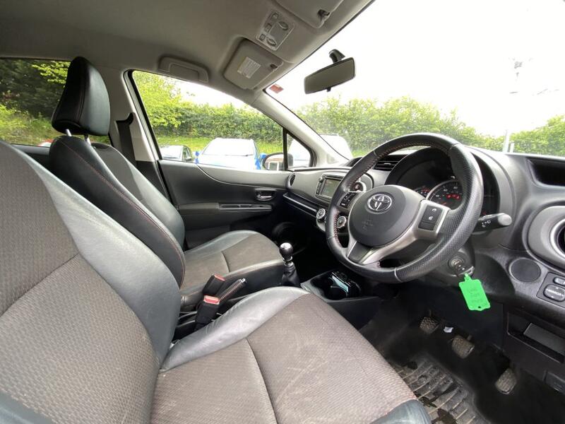 View TOYOTA YARIS 1.3 Dual VVT-i Trend