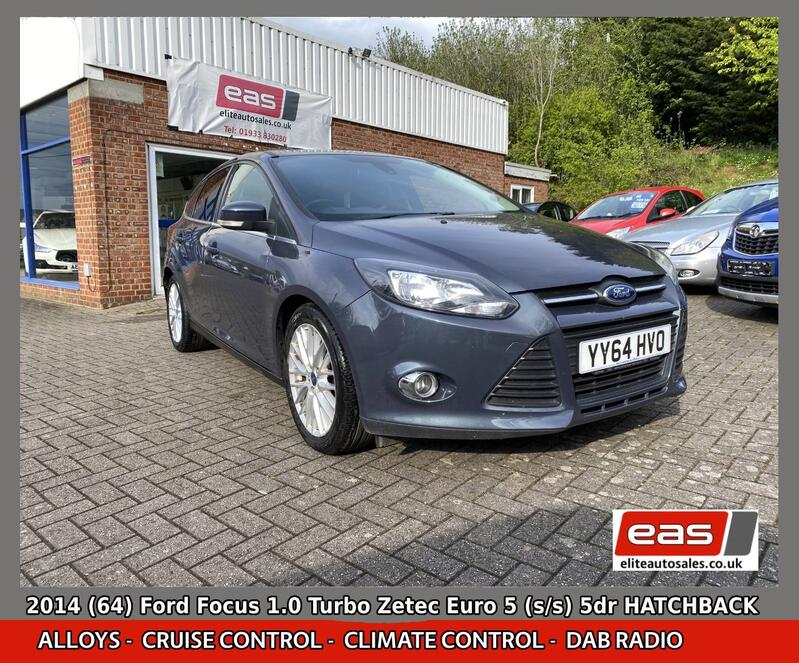 View FORD FOCUS 1.0 T EcoBoost Zetec