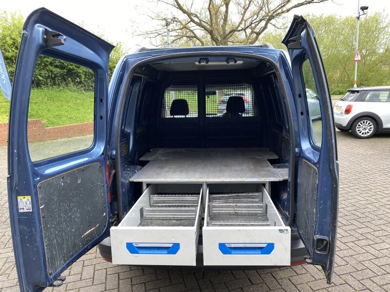 VOLKSWAGEN CADDY