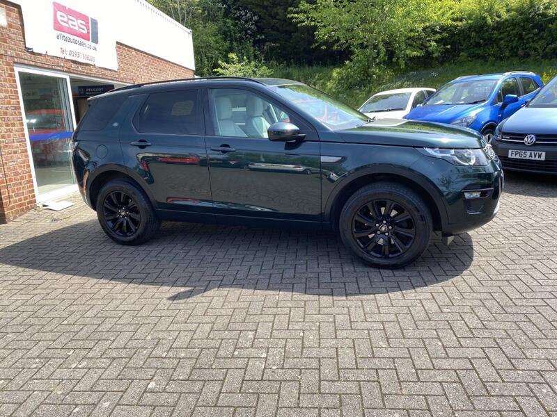 View LAND ROVER DISCOVERY SPORT 2.0 TD4 180 SE Tech Automatic 7 Seater