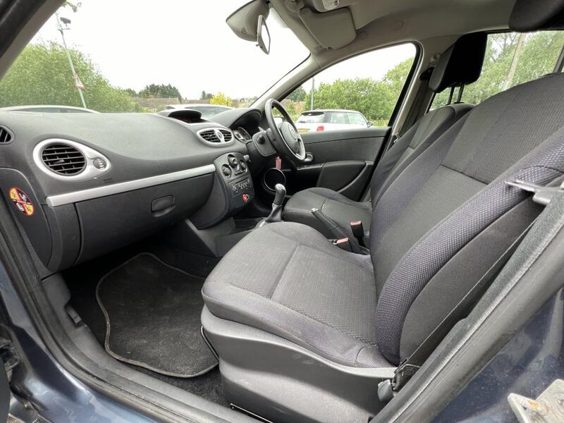 RENAULT CLIO