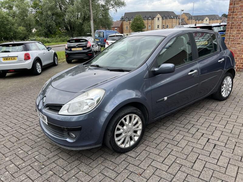 RENAULT CLIO