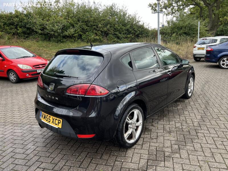 View SEAT LEON 1.9 TDI Stylance