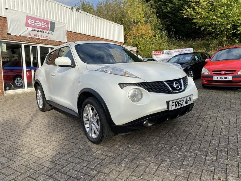 View NISSAN JUKE 1.6 Acenta Petrol 5 Door SUV