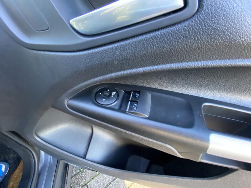 FORD TRANSIT CONNECT