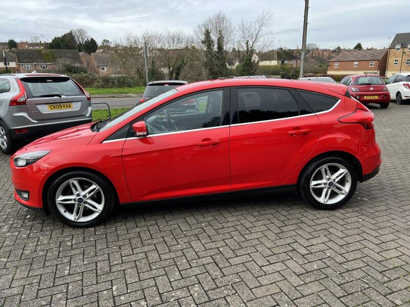 FORD FOCUS