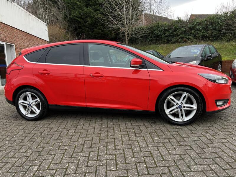 FORD FOCUS