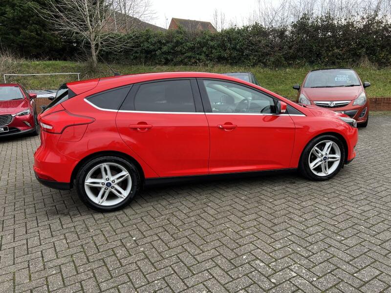 FORD FOCUS
