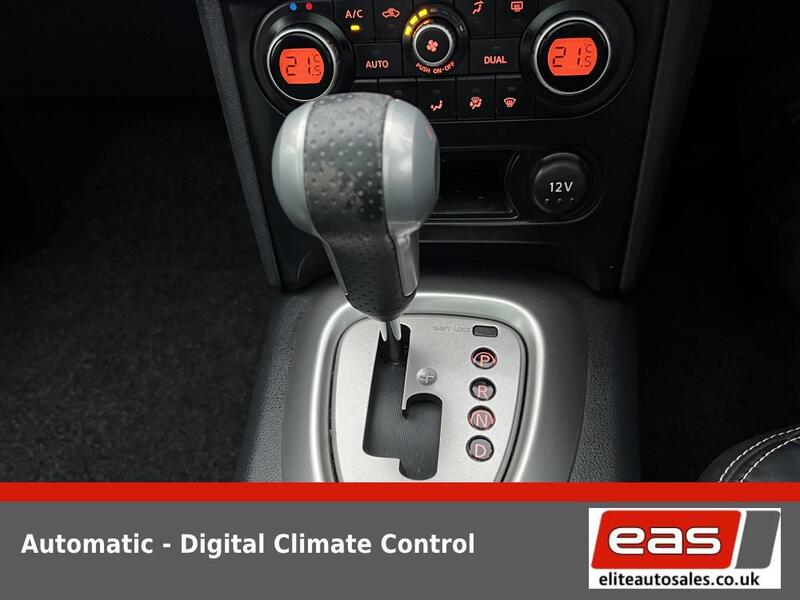 View NISSAN QASHQAI 2.0 Tekna