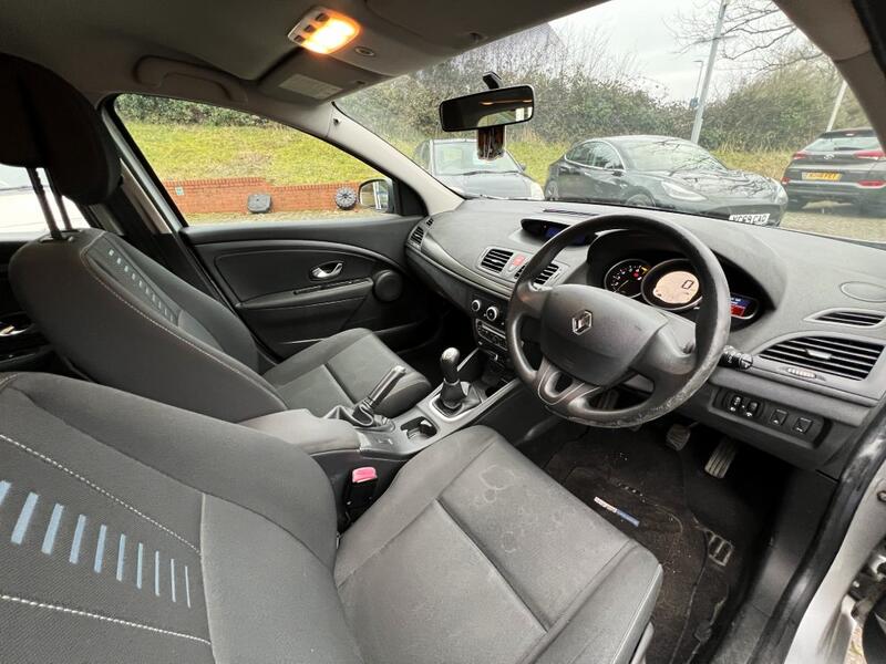 View RENAULT MEGANE 1.6 16V I-Music