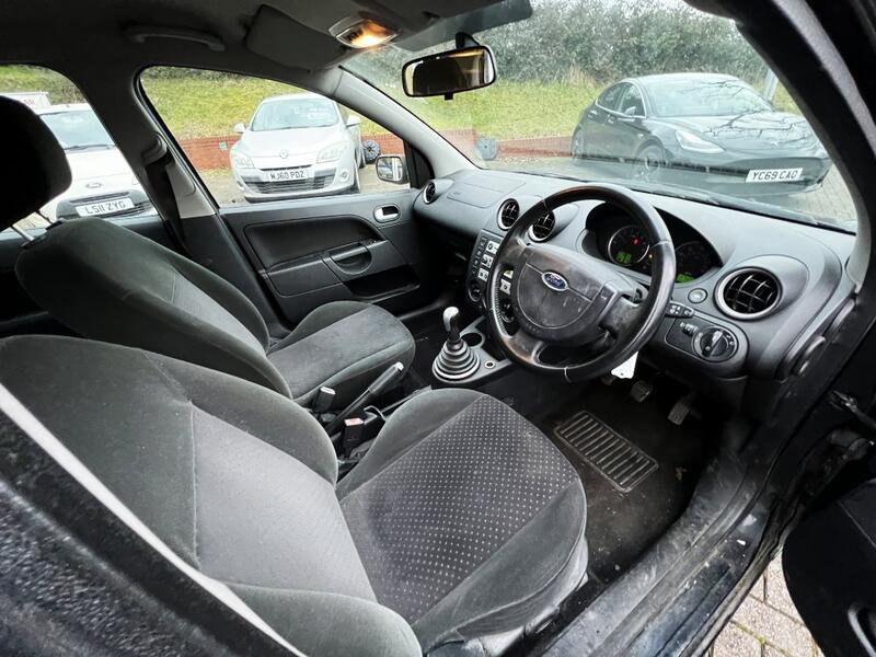 View FORD FIESTA 1.4 Ghia