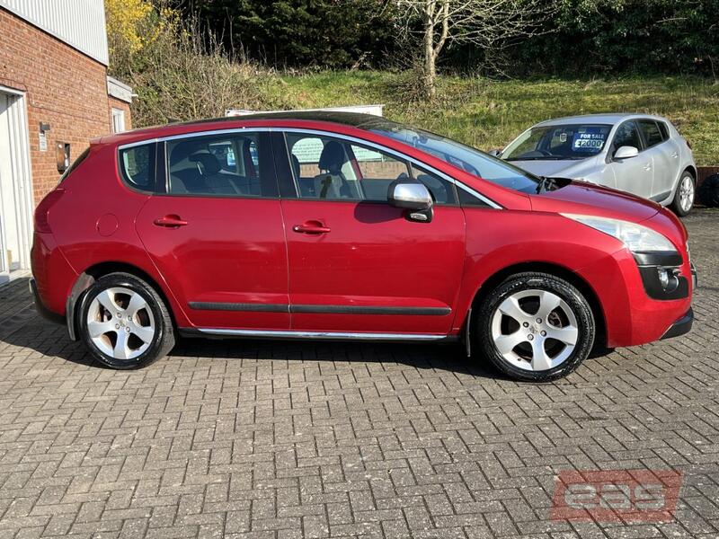 View PEUGEOT 3008 1.6 THP Exclusive