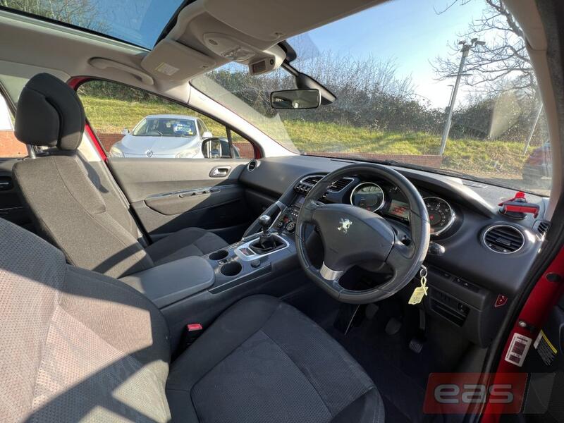 View PEUGEOT 3008 1.6 THP Exclusive
