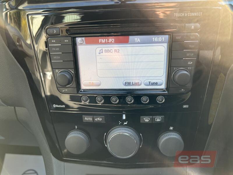 View VAUXHALL ZAFIRA 1.8 16V Petrol Design Nav
