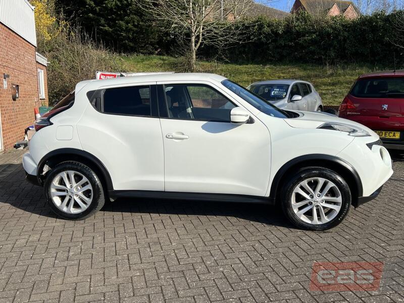 View NISSAN JUKE 1.5 dCi 8v Acenta