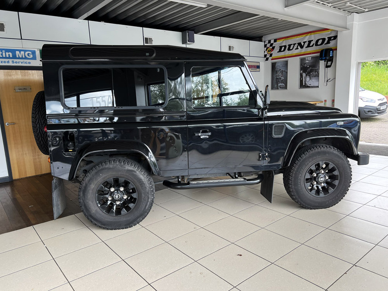 View LAND ROVER DEFENDER 90 TD XS STATION WAGON ONLY 13,186 MILES BLUETOOTH HEATED SCREEN AIR CON UPGRADE ALLOYS ETC