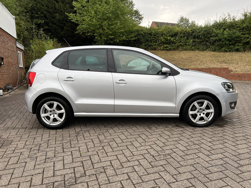 View VOLKSWAGEN POLO 1.2 MODA AC 5 DOOR HATCHBACK