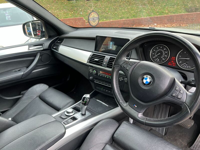 View BMW X5 3.0 SD M SPORT AUTOMATIC LOW MILEAGE HISTORY 7 SEATS MOT JAN 2024