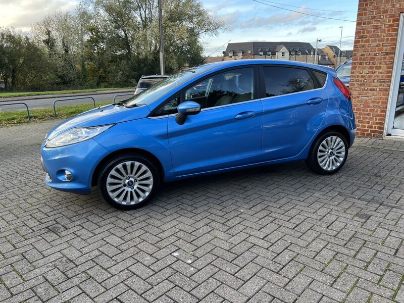 FORD FIESTA