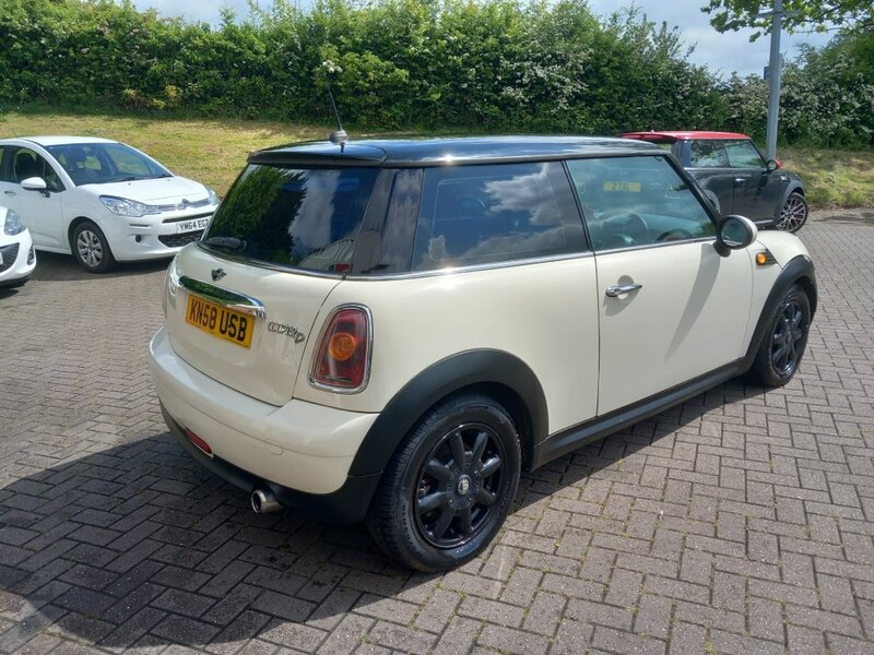 MINI HATCH COOPER