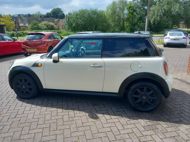 MINI HATCH COOPER