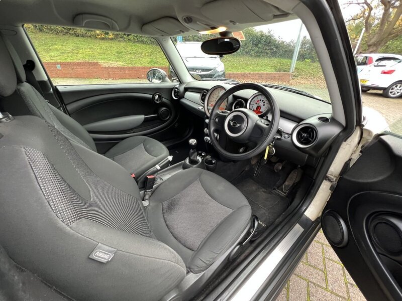 View MINI HATCH COOPER 1.6 DIESEL 118BHP 108,000 MILES WITH HISTORY