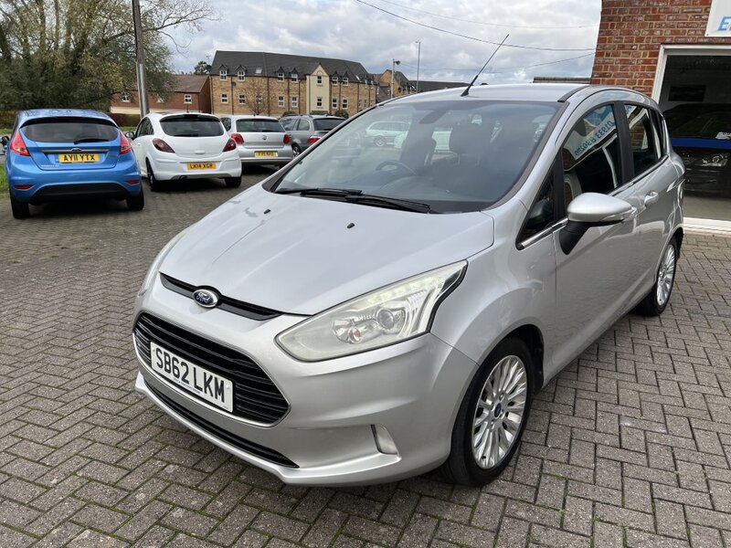 FORD B-MAX