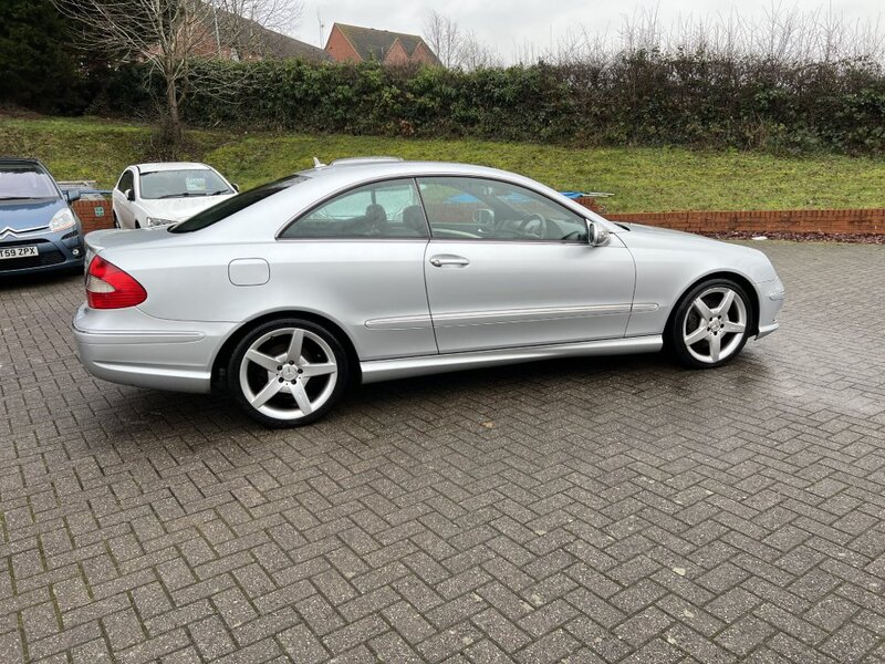 MERCEDES-BENZ CLK