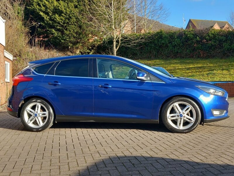 View FORD FOCUS 1.6 TITANIUM NAVIGATOR TDCI DIESEL MANUAL FULL HISTORY