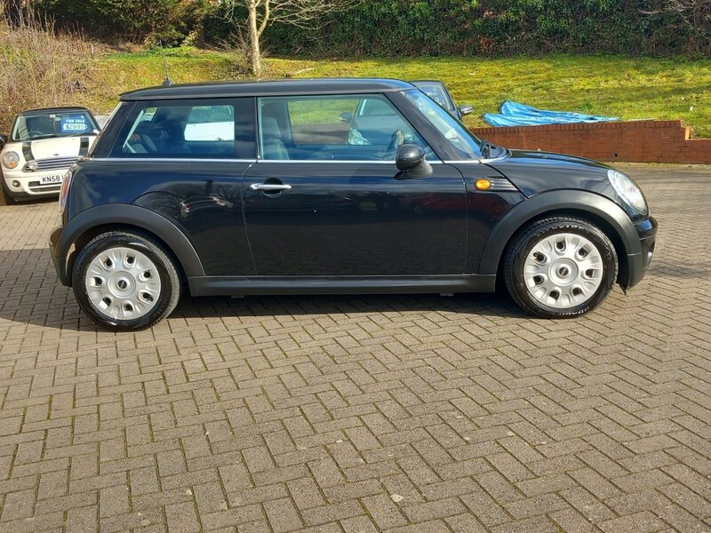 MINI HATCH ONE