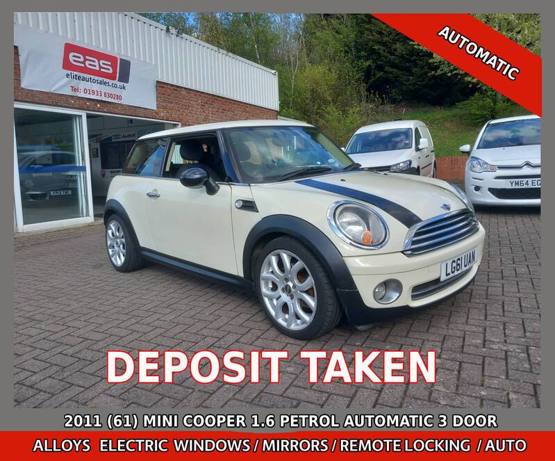 View MINI HATCH COOPER 1.6 AUTOMATIC 3DR PETROL STEPTRONIC