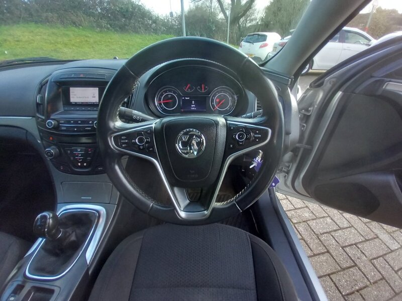 VAUXHALL INSIGNIA