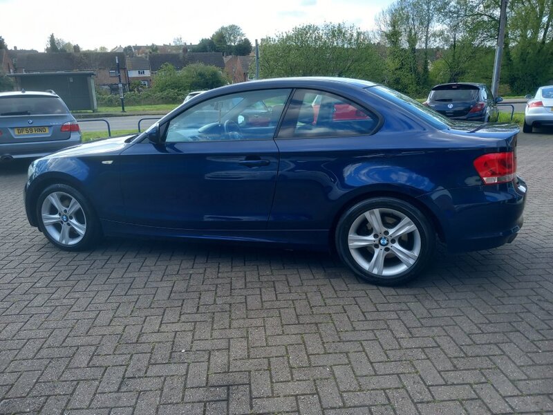 BMW 1 SERIES