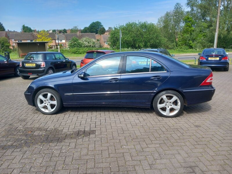 MERCEDES-BENZ C CLASS