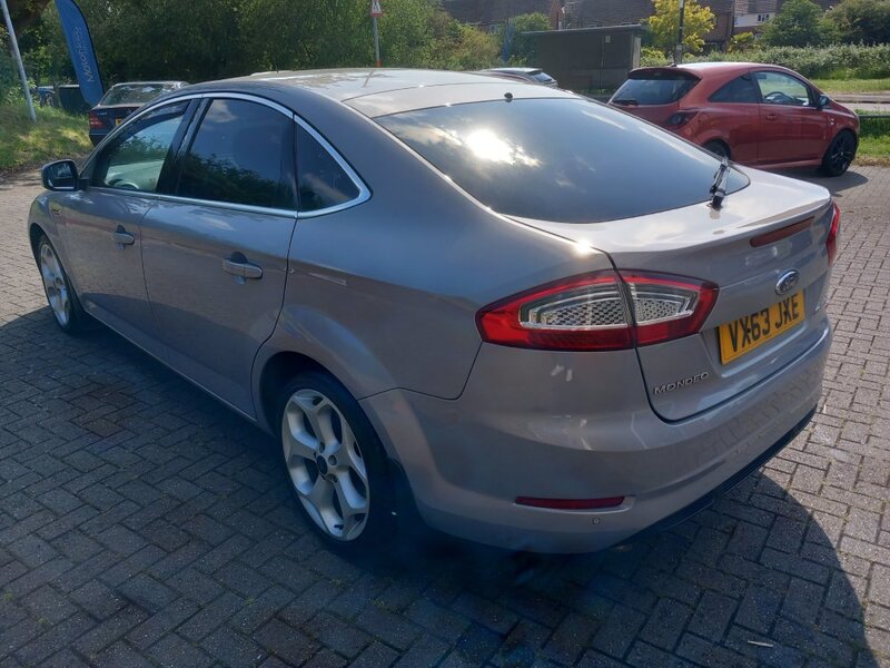 FORD MONDEO