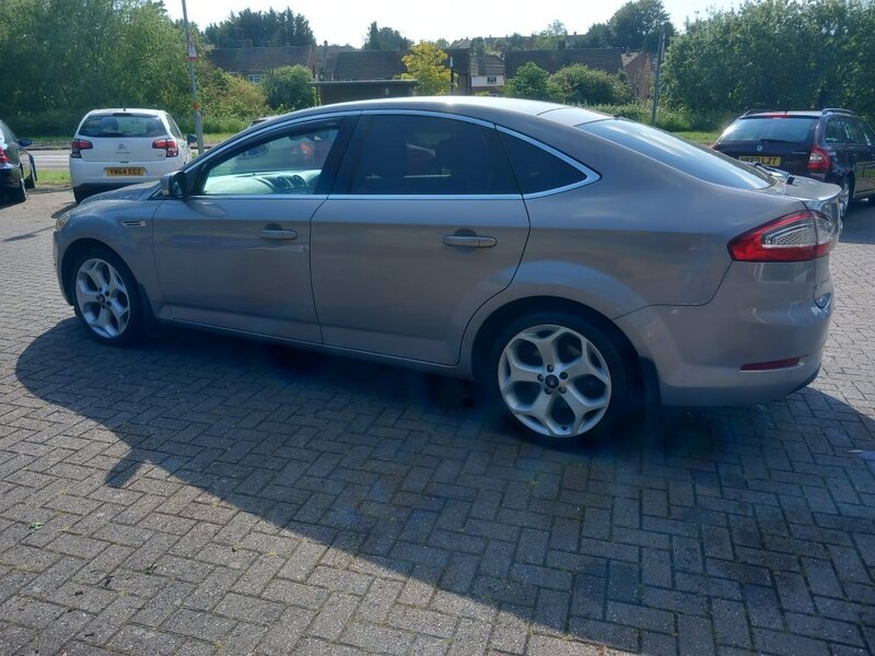 FORD MONDEO