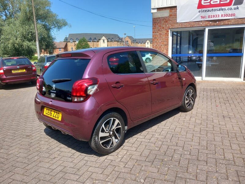 PEUGEOT 108