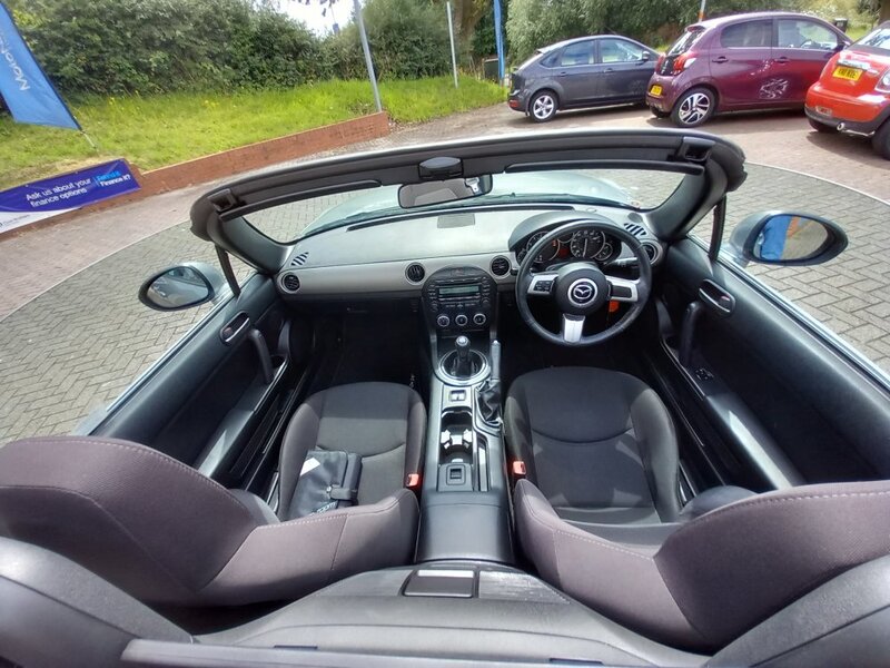 View MAZDA MX-5 1.8 SE PETROL 5 SPPED MANUAL 2 DOOR CONVERTIBLE FULL MAZDA SERVICE HISTORY