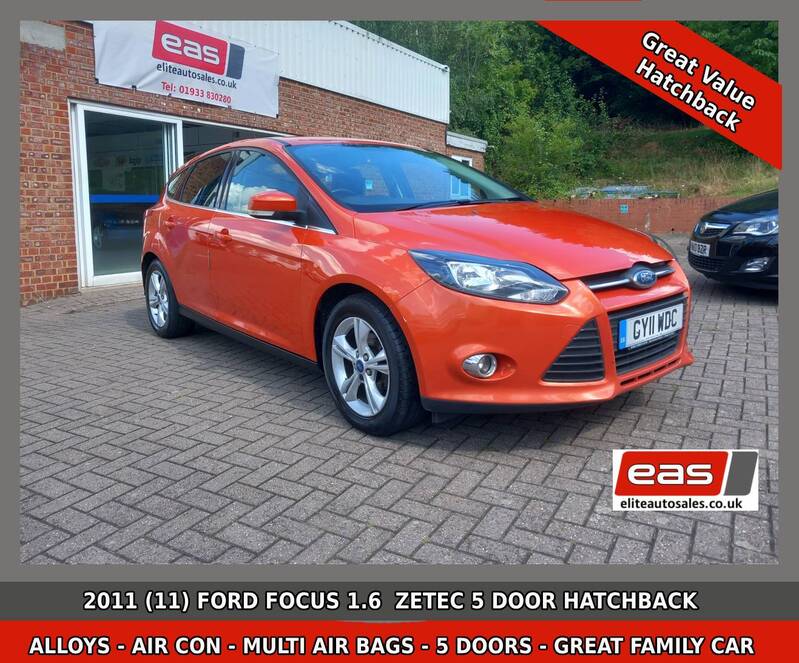 View FORD FOCUS 1.6 ZETEC 5 DOOR HATCHBACK