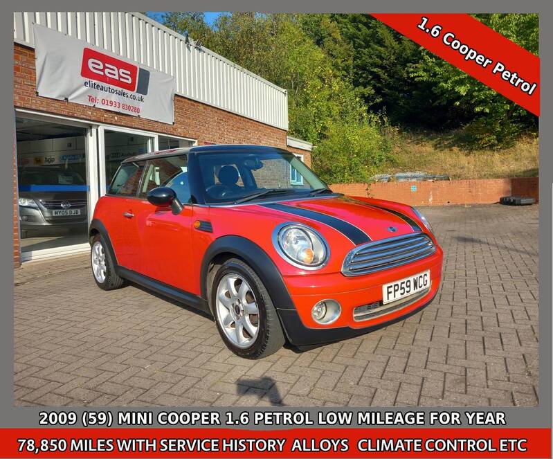 View MINI HATCH COOPER 1.6 PETROL, SERVICE HISTORY LOW MILEAGE GREAT VALUE COOPER